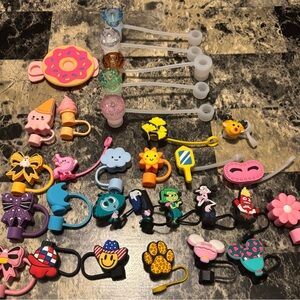 Assorted straw toppers